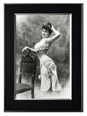 Vintage Victorian Woman in Corset Boho Shabbychic Bohemian beautiful Stunning